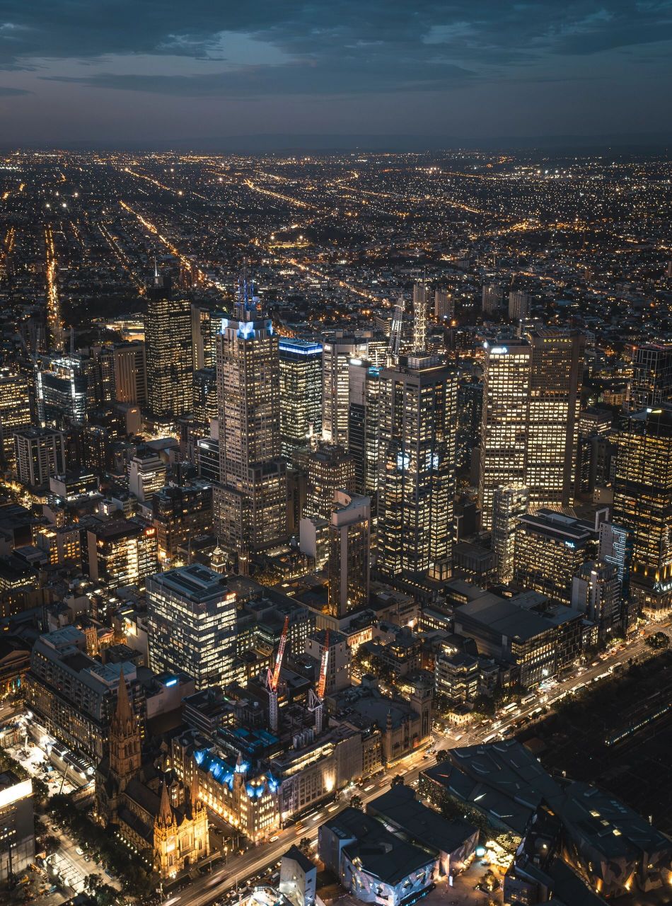 墨尔本与悉尼可以说是南半球的夜景内透天花板了,这些都是我航拍式乔
