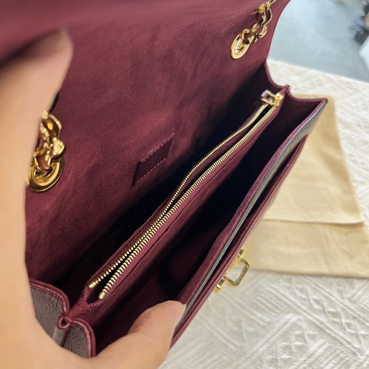 lv 维多利亚 简单大方女人味十足的包包 lv 维多利亚 稀有紫红拼老花