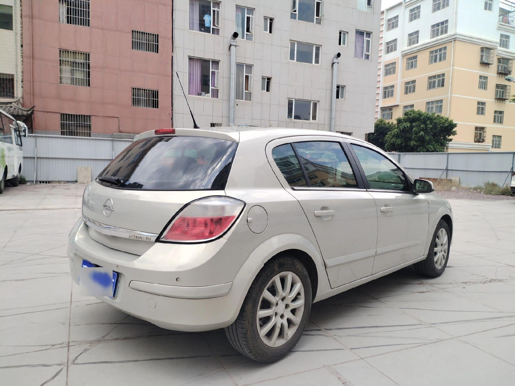 2006年8月上牌,海关进口欧宝雅特,1.