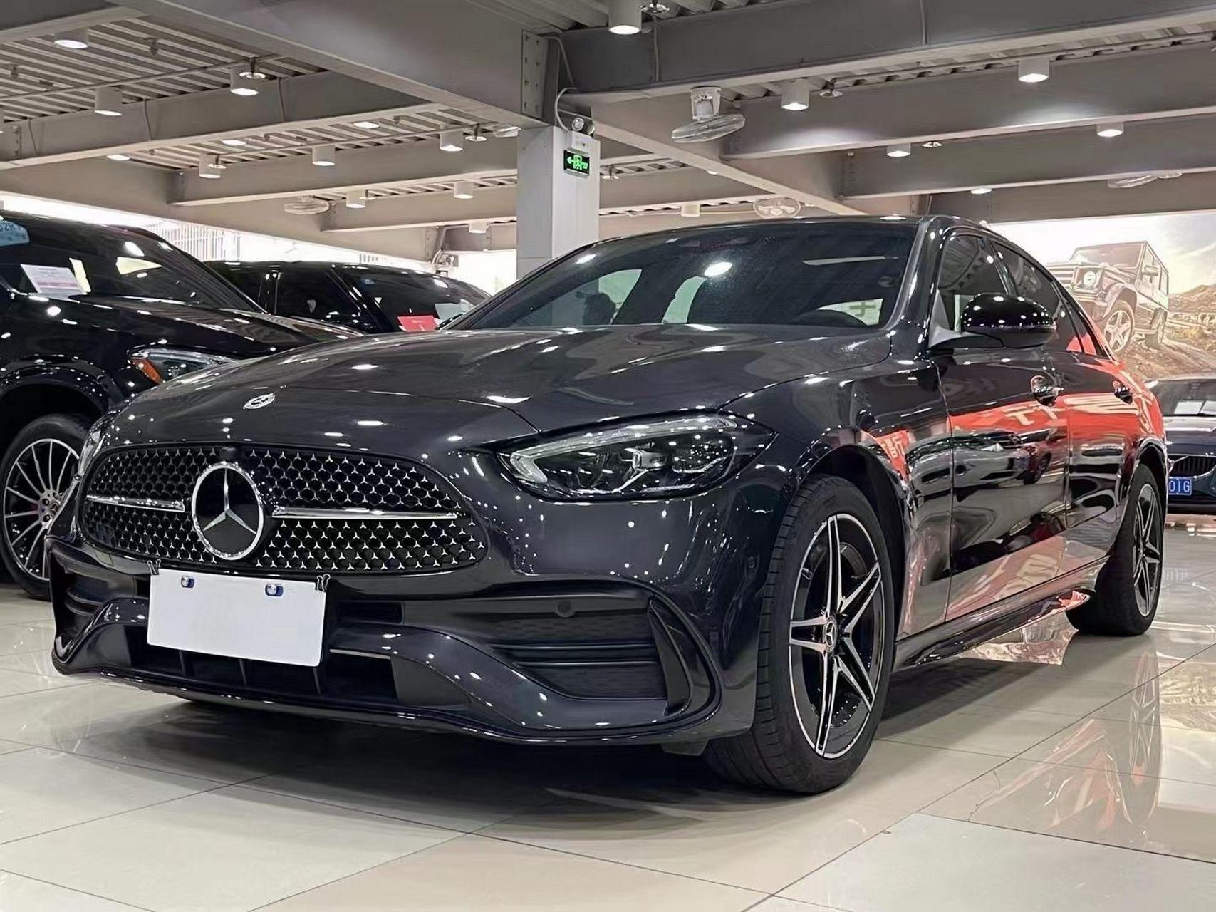 最新到店:2023款 奔驰 c260 l 皓夜运动版,豪横选装3万元,2023年3月
