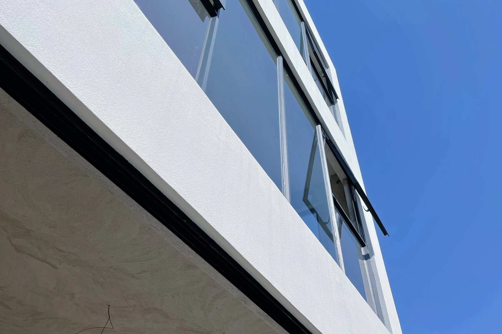 自建房|7215纯白色系仿石漆施工步骤分享篇 wee～ 趁着雨后大自然