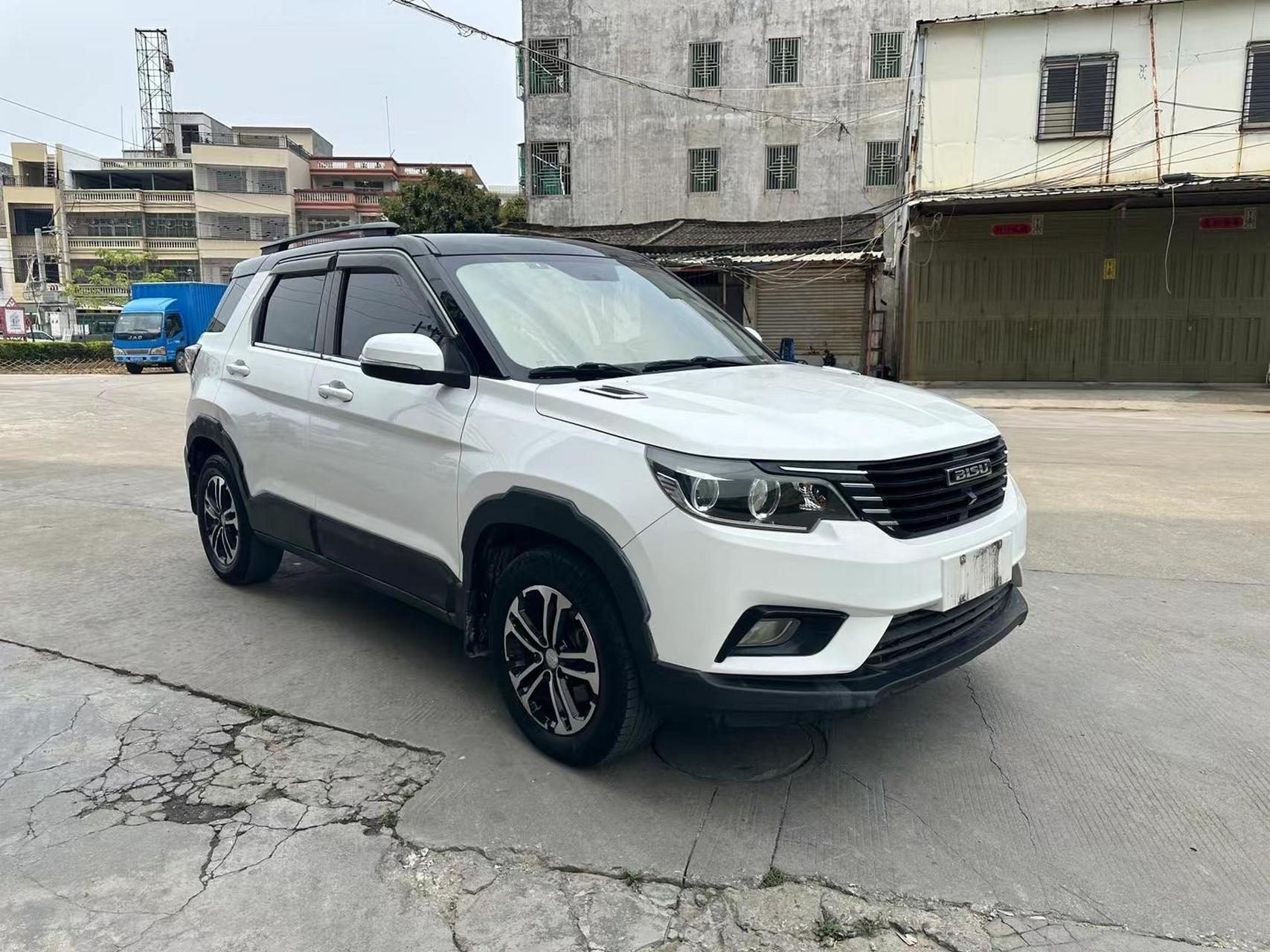 2017年北汽 比速t3  1.