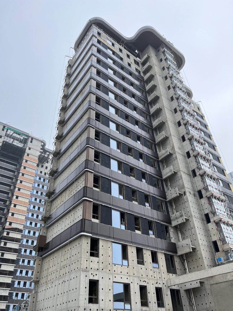 它就像自己孩子一样被我记录着 坐标:西安99 小区:绿地铂瑞公馆92