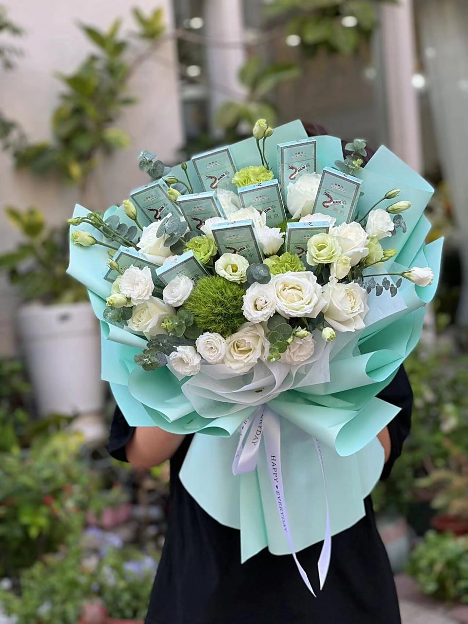 香烟花束这样搭也很美～  花束98