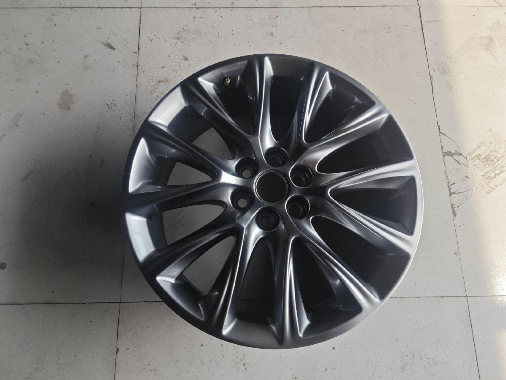 榆次丰凡轮毂修复    别克昂科旗仿电镀轮毂修复一个