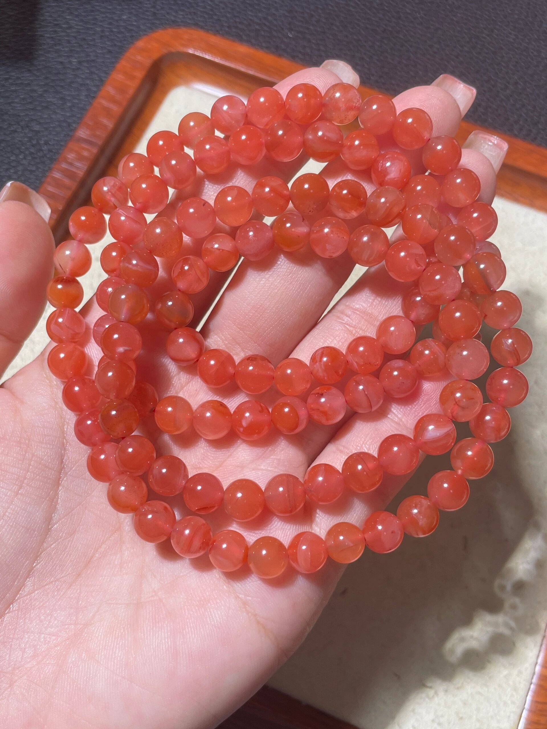 特价冰飘南红四圈一条 川料的冰飘南红玛瑙 绕手四圈的长链 珠径7mm