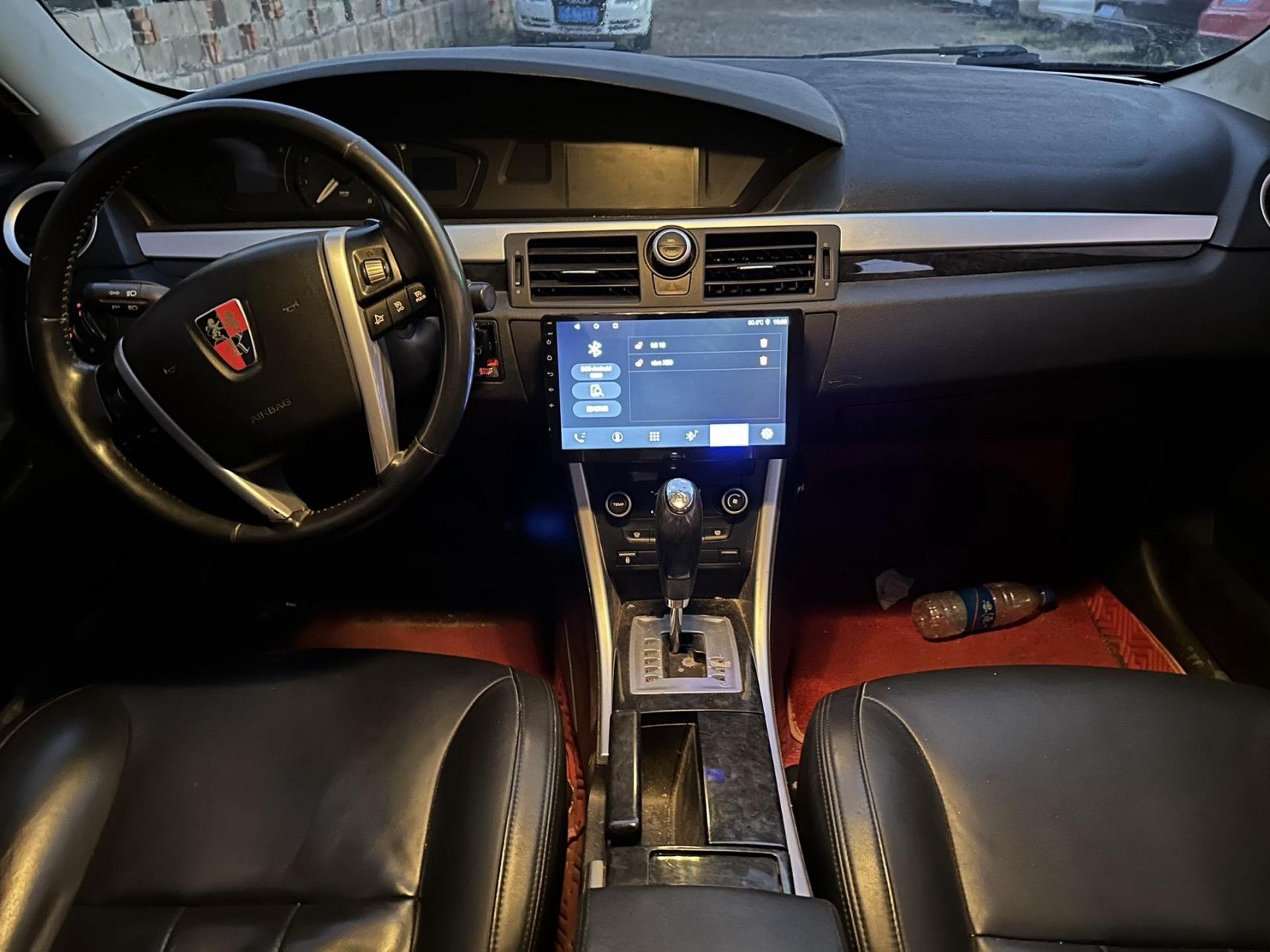 10年自动挡荣威550,真皮座椅带天窗,换挡拨片,超亮led大灯,大屏,倒车