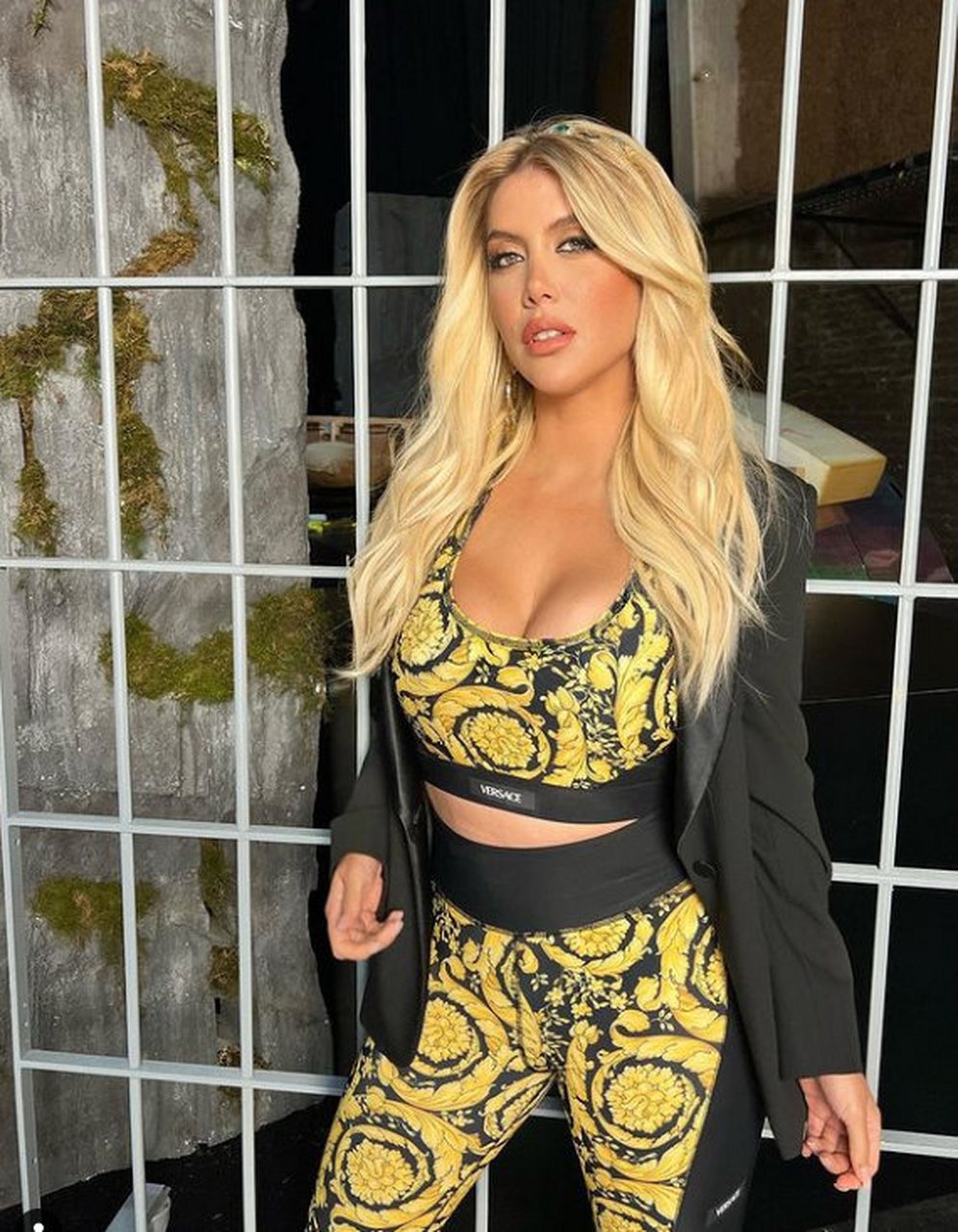 2021年伊卡尔迪与旺达签下合同,合同中说明伊卡尔迪所有的资产都