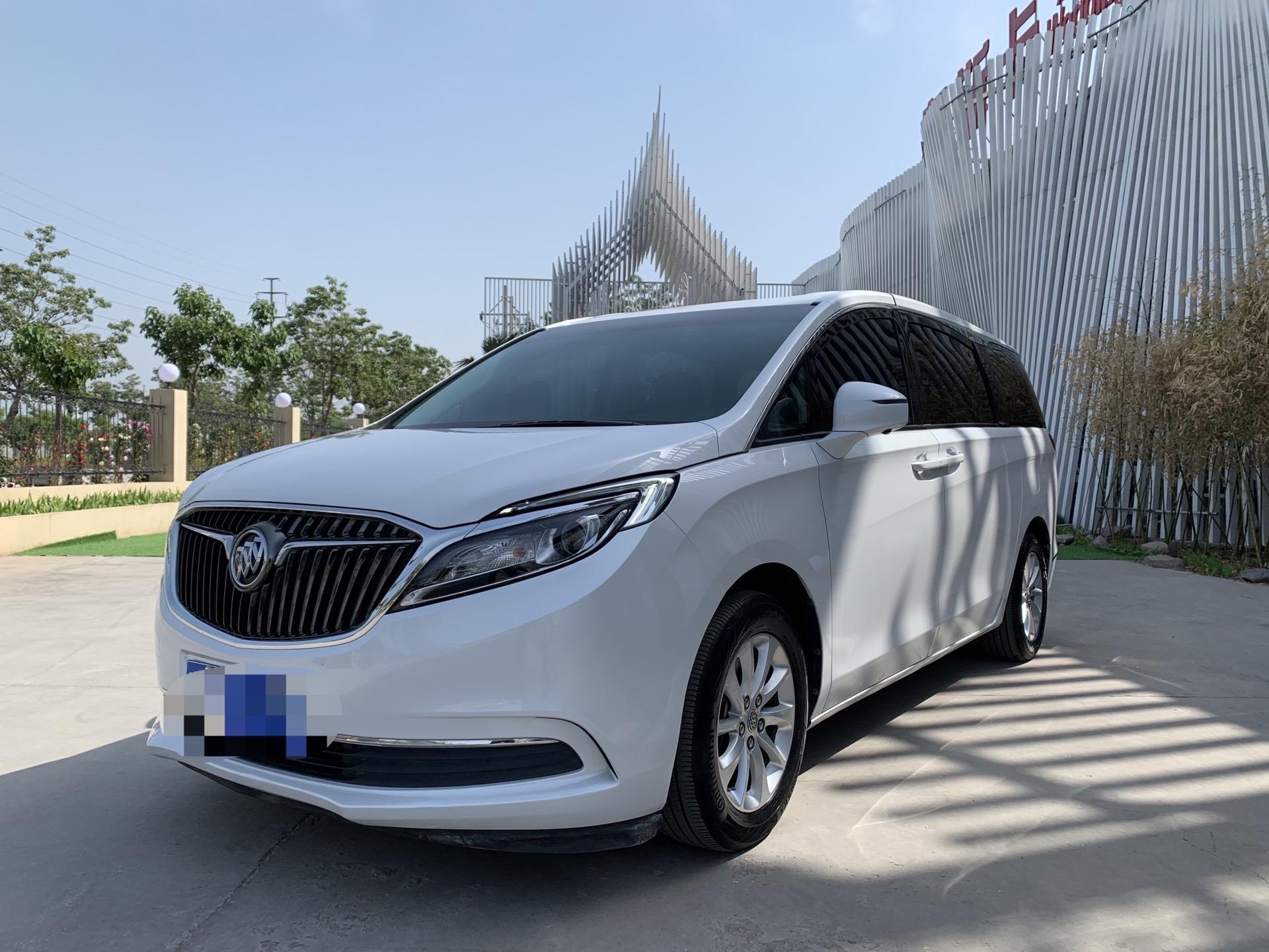 0t高功率发动机,at变速箱,7座mpv商务车首选,定速巡航,多功能方向盘