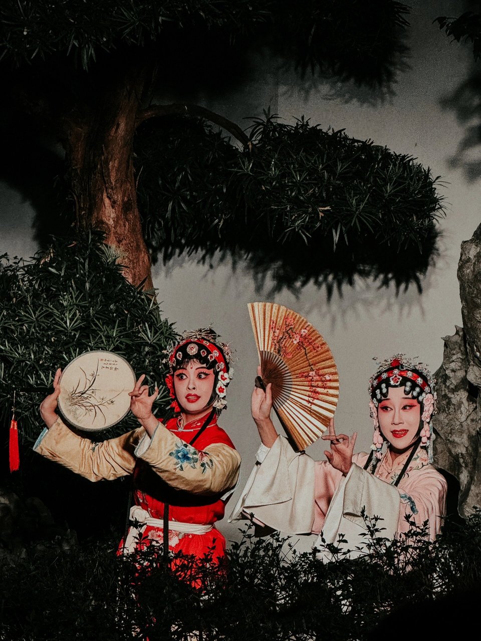 苏州昆曲  | 实景版《牡丹亭之游园惊梦》 没有麦克风,角儿全凭嗓子和