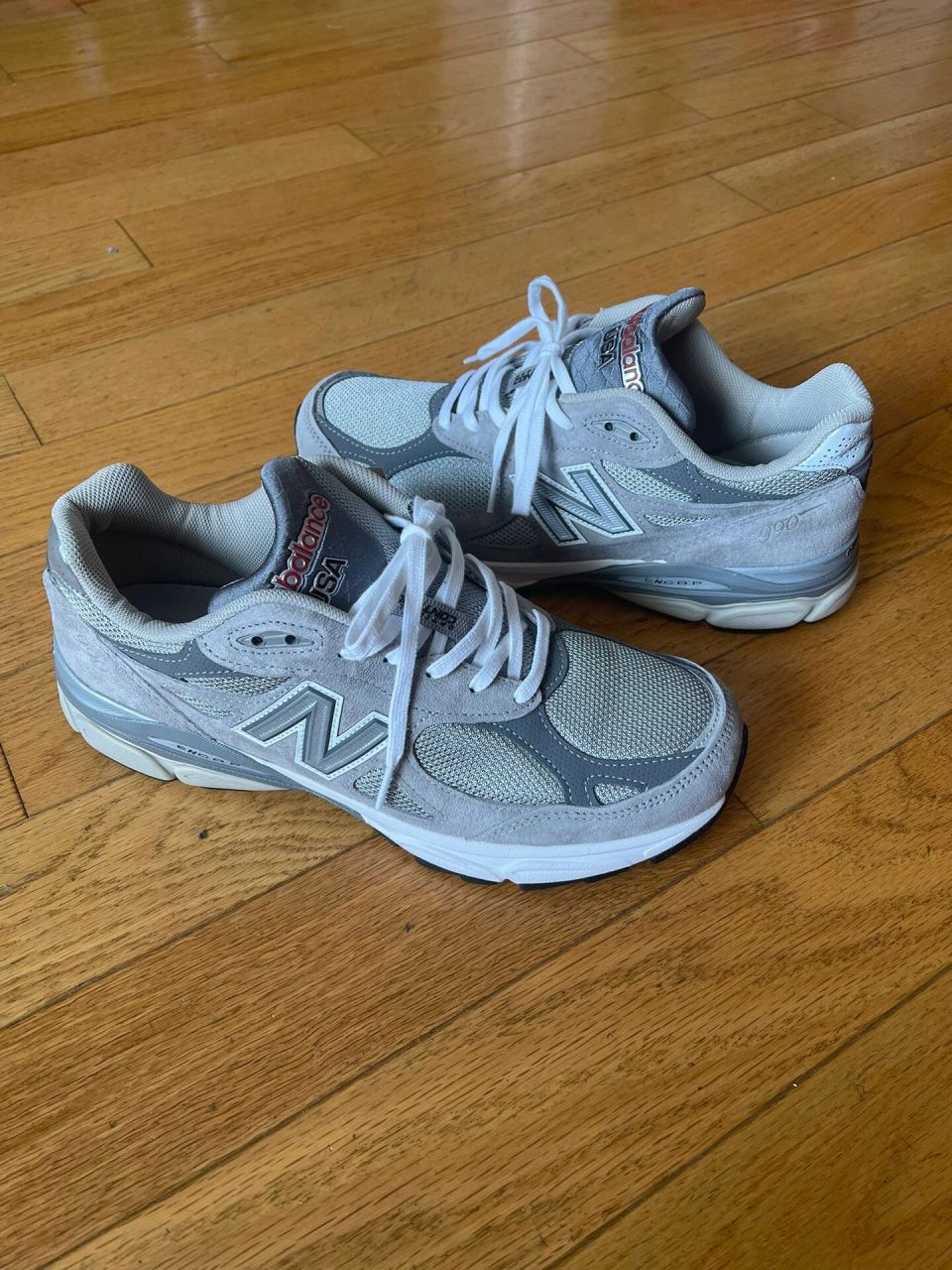 new balance 990v3 元祖灰 在鞋店纠结买990v3还是990v6好 最后还是选