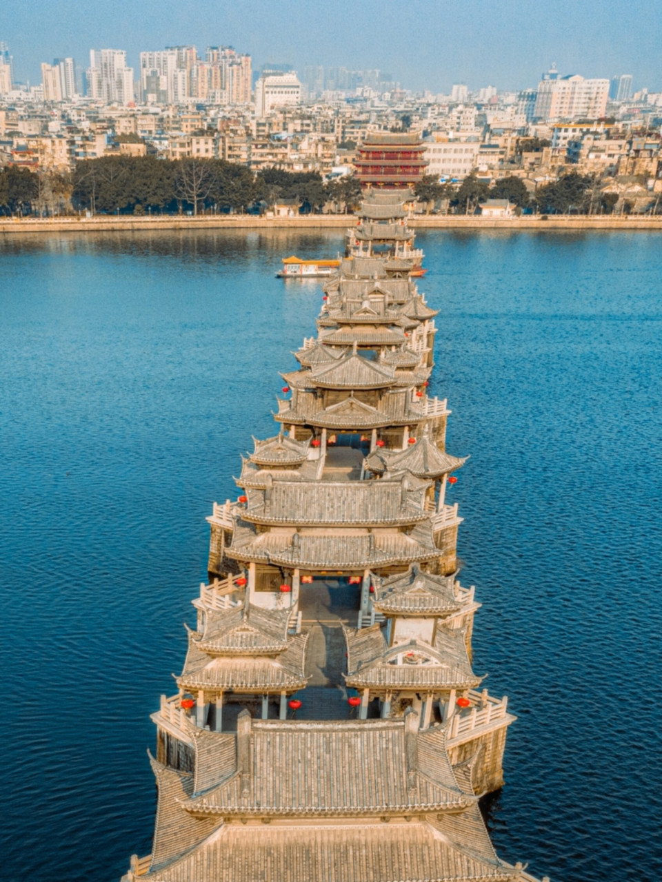 潮州|广济桥 78湘子桥即潮州广济桥,是中国四大古桥之一,被著名桥梁