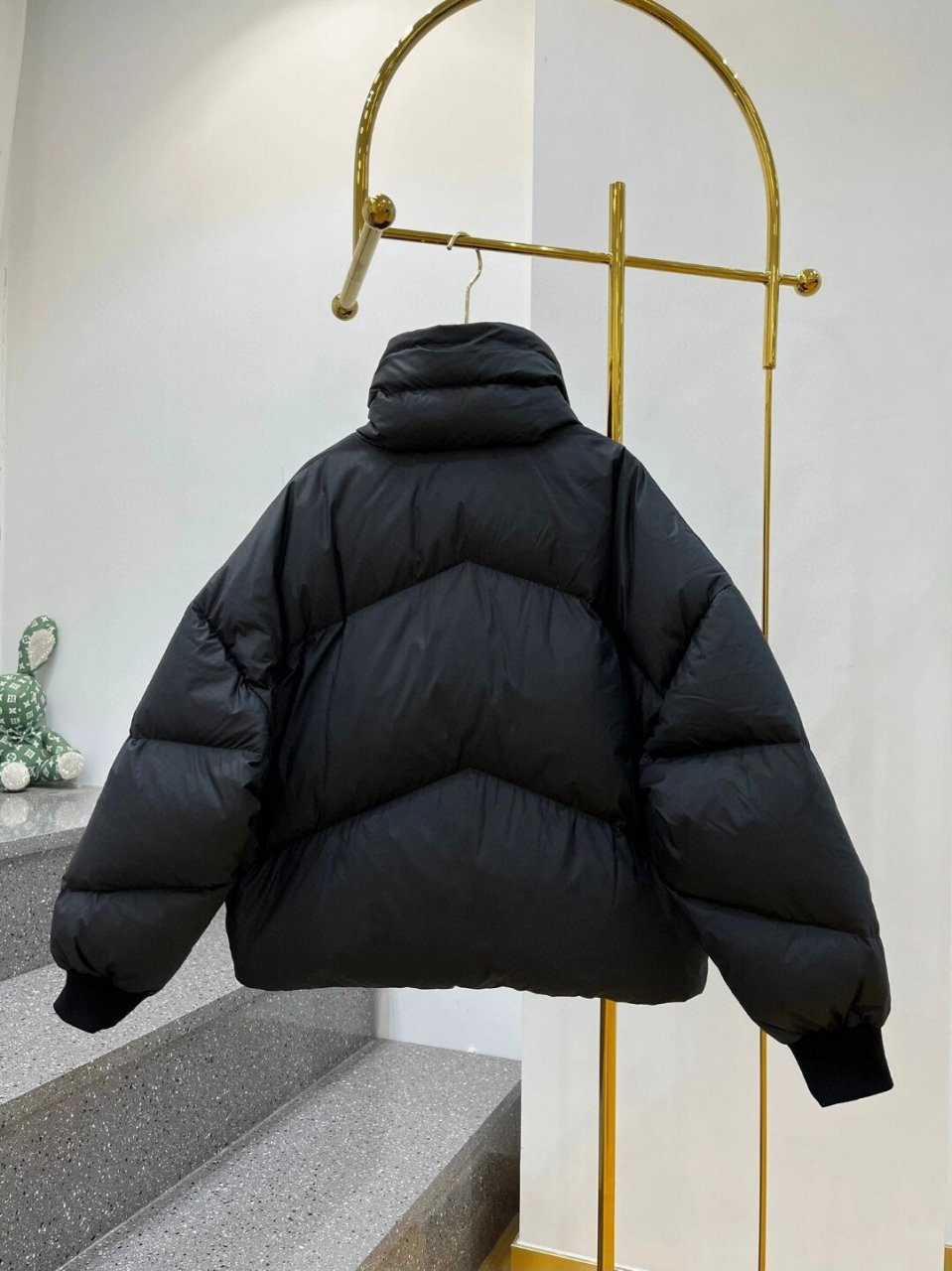 hermes爱马仕 23款面包短款羽绒服 冬天穿出去真的是yyds!