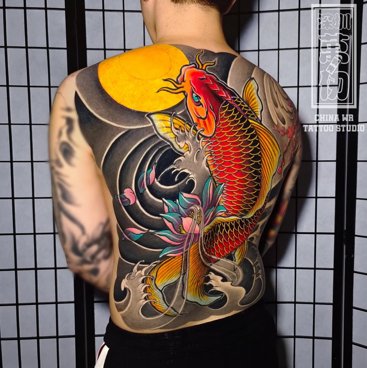 修改 - 满背老传统锦鲤