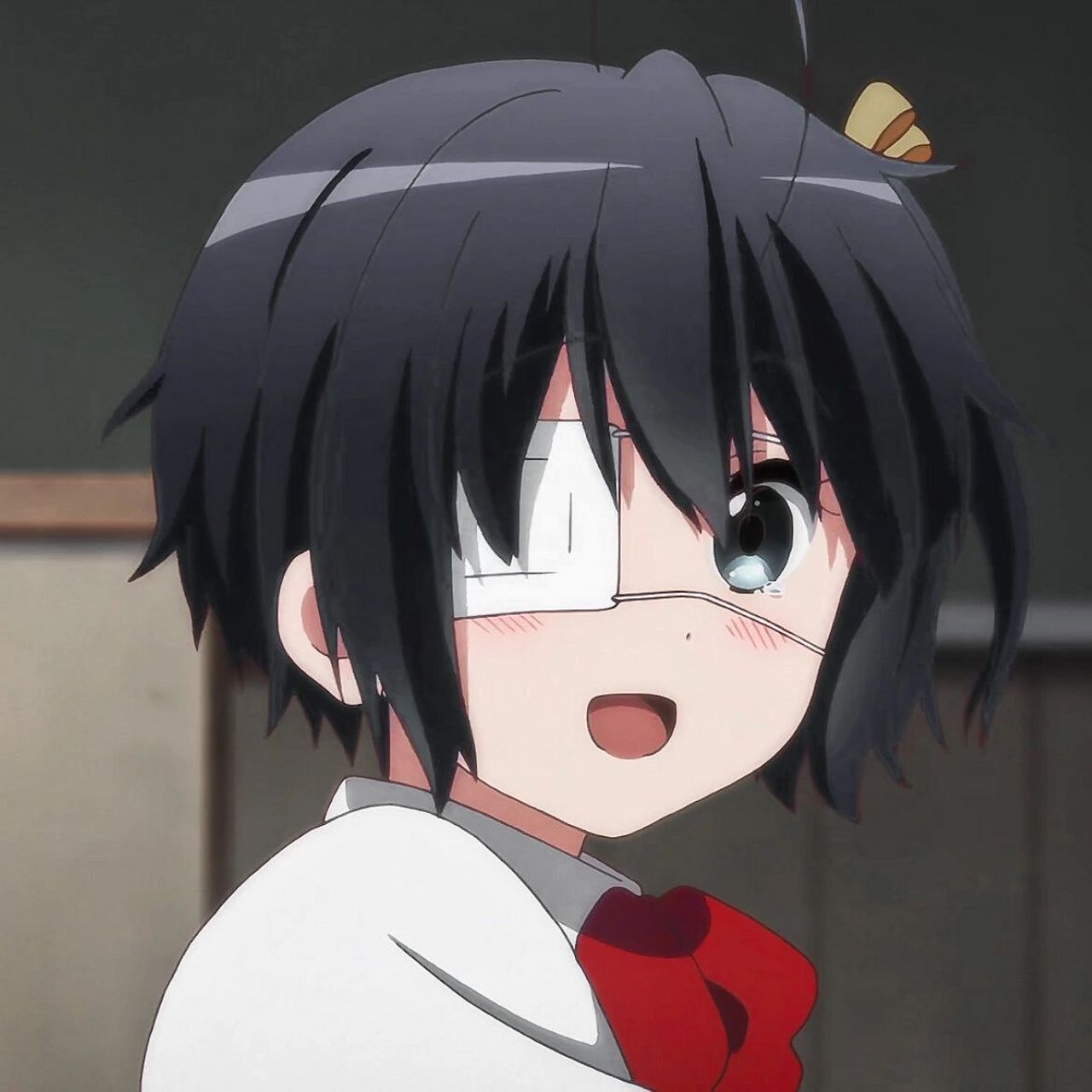 动漫头像「中二病也要谈恋爱」 自截自调 二传注明 礼貌拿图