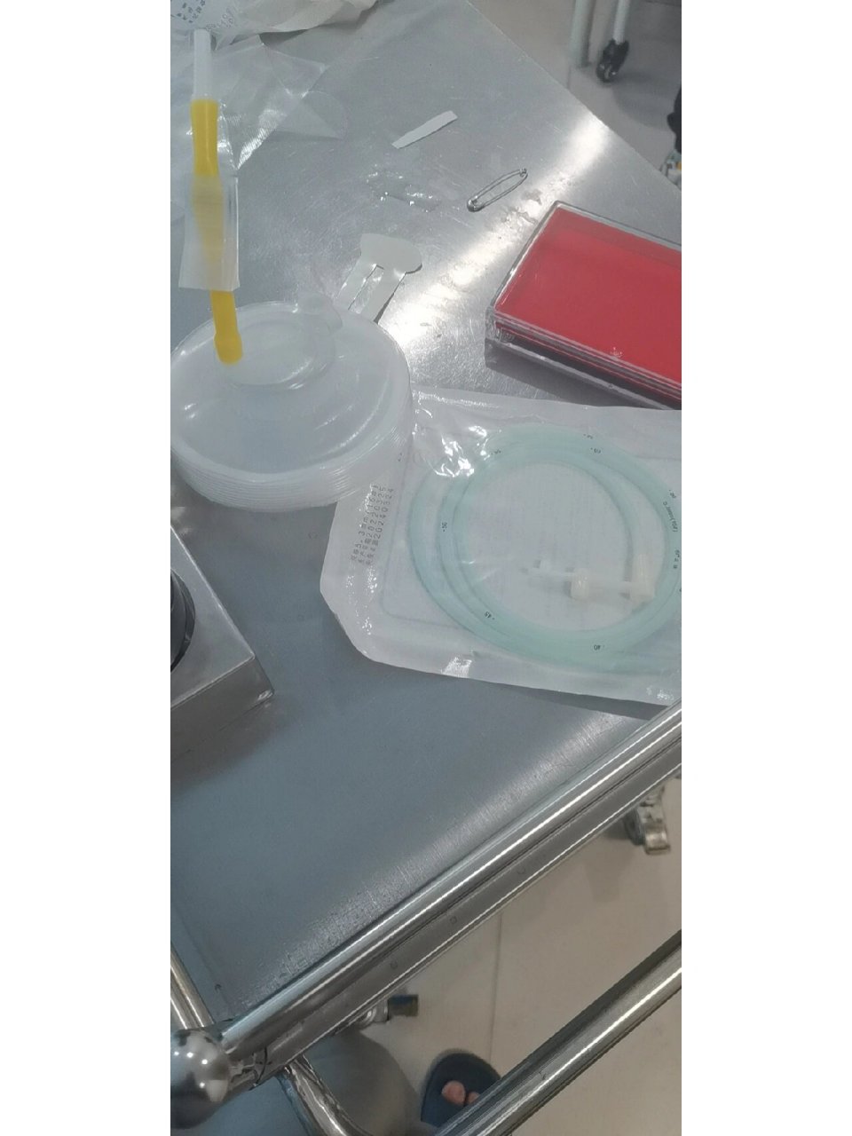 手术被加急安排在了今天下午,护士告诉我要插胃管!