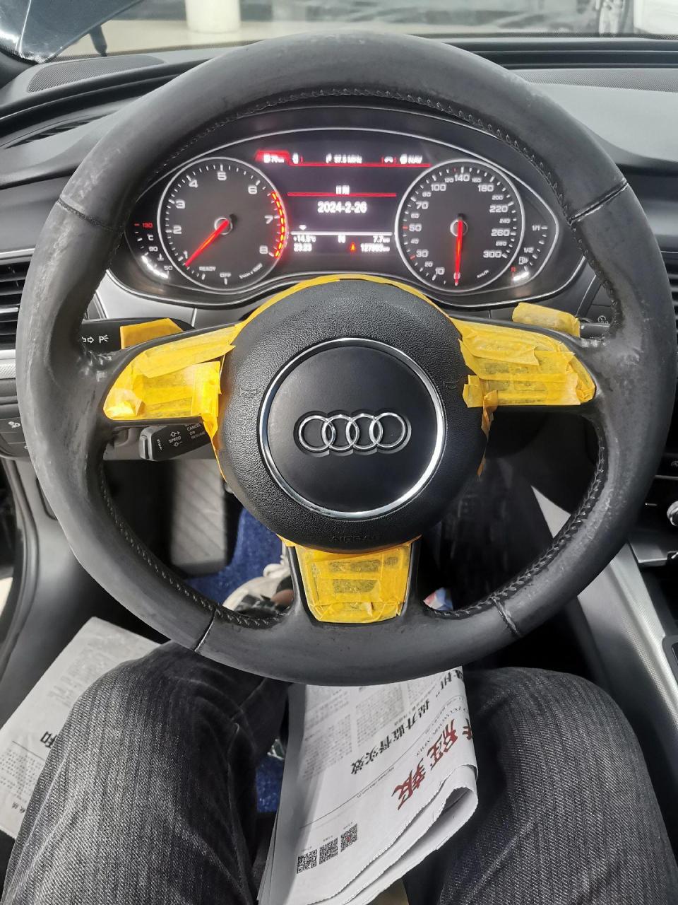太原内饰翻新修复整备.奥迪a6方向盘档把磨损褪色修复