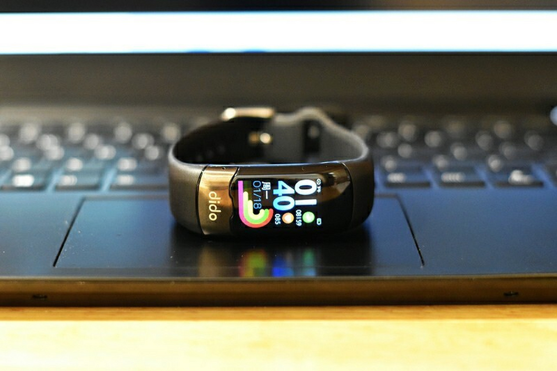 dido y2智能手环,智能医疗级手环 健康生活好助手.