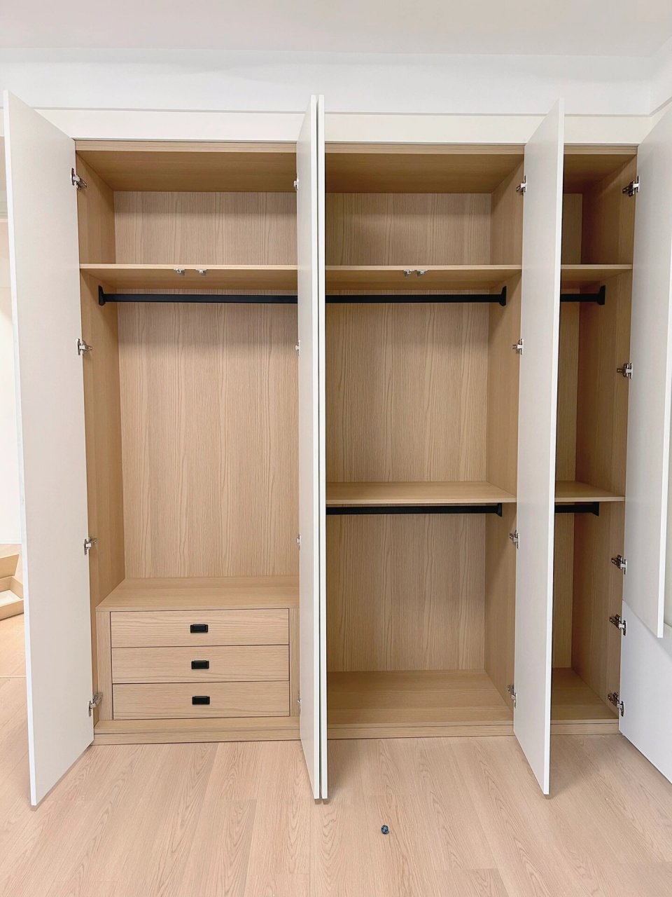 原木色柜体77白色柜门,永远不会翻车的搭配!