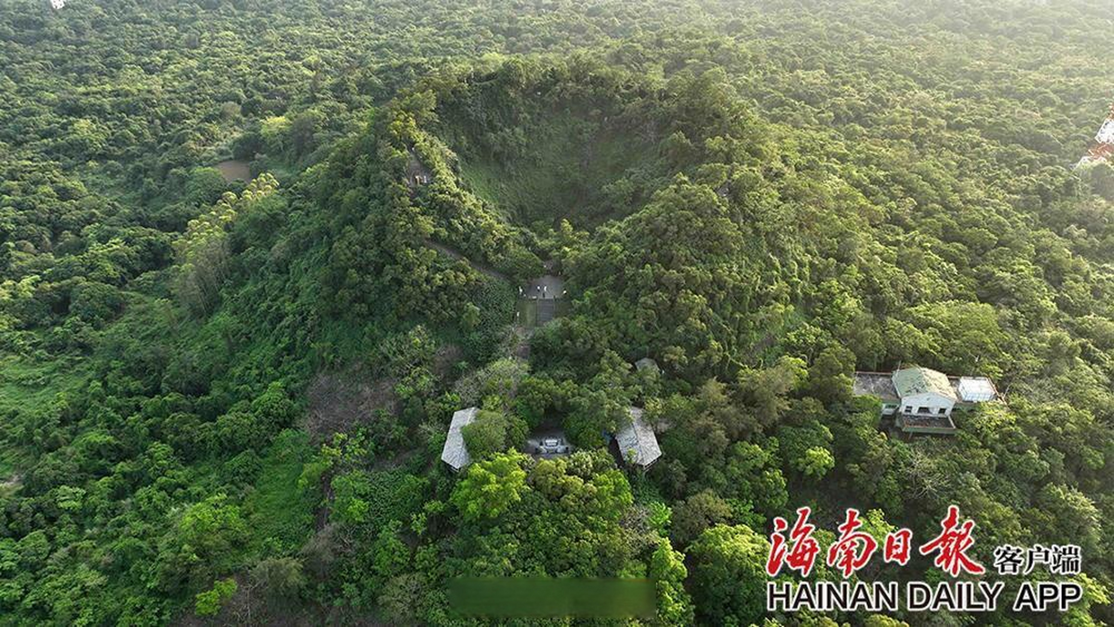 周末娱乐【组图|航拍海口石山火山群国家地质公园美景】海口石山火山