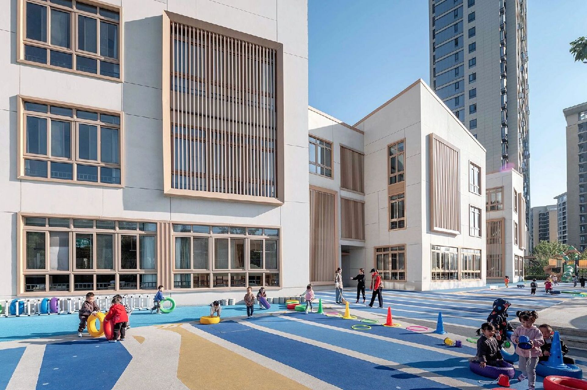 幼儿园室外活动场地设计|点亮孩子幸福童年 幼儿园户外活动场地应设置