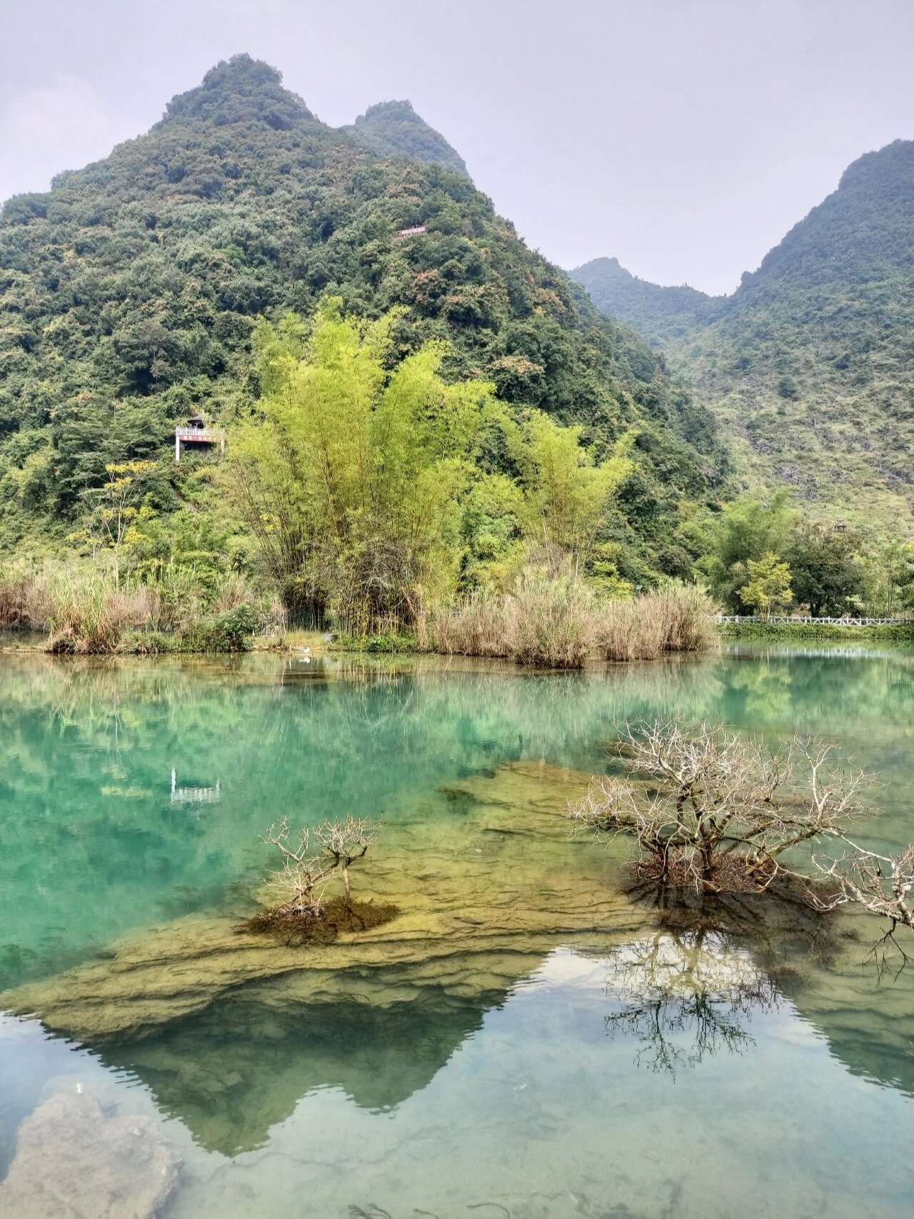 鹅泉风景区 水灵动 山清秀