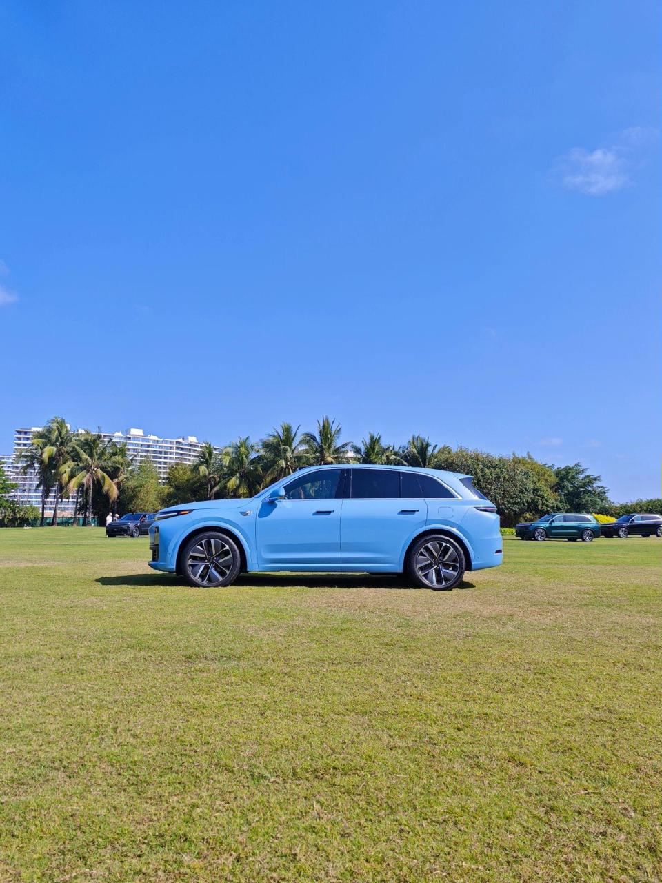 理想汽车经典颜色传承,致敬老款理想 onebabyblue