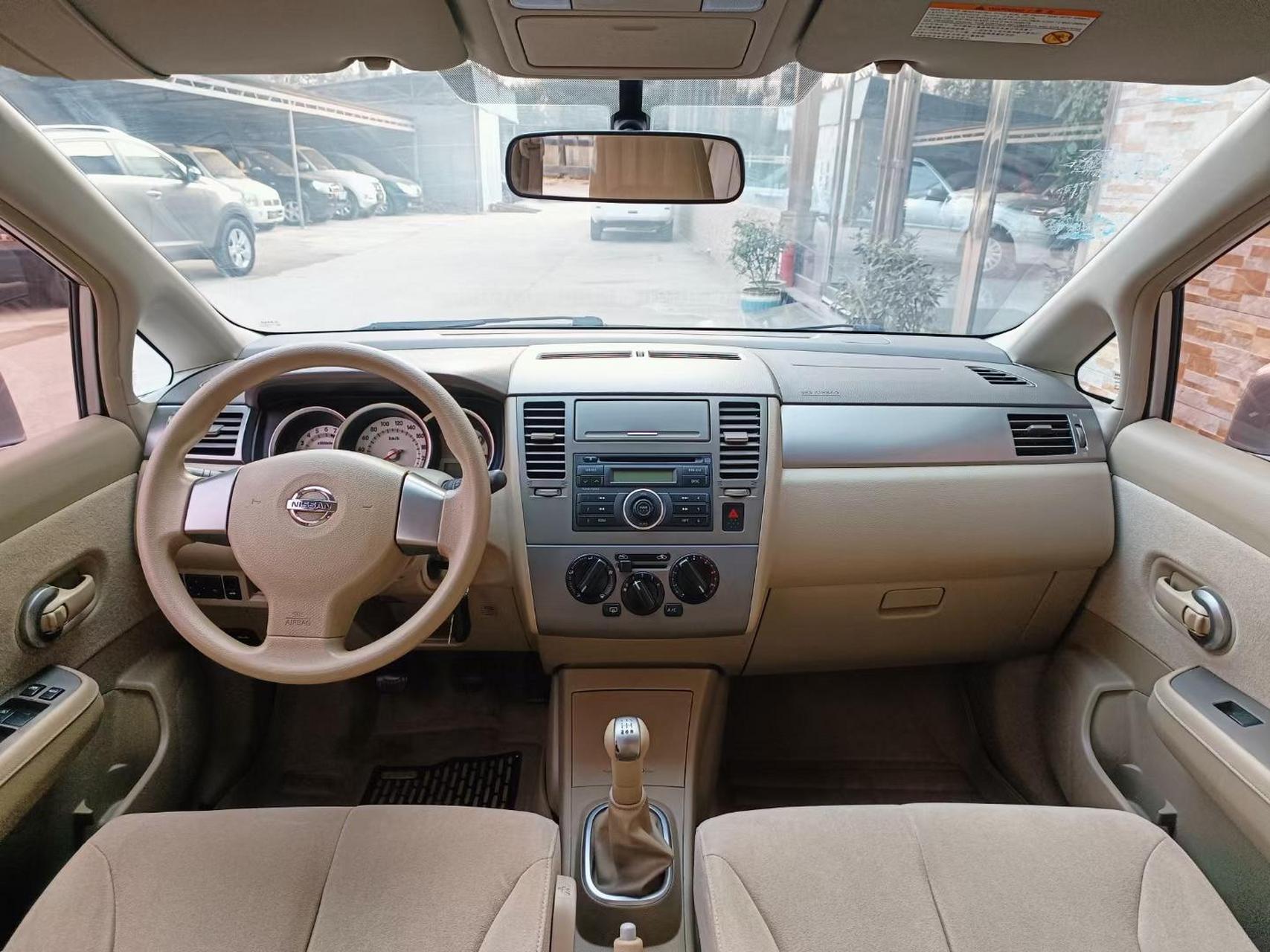 6 手动挡,练手代步首选车型, 原车主高标准用车,7万多公里超 精品车况