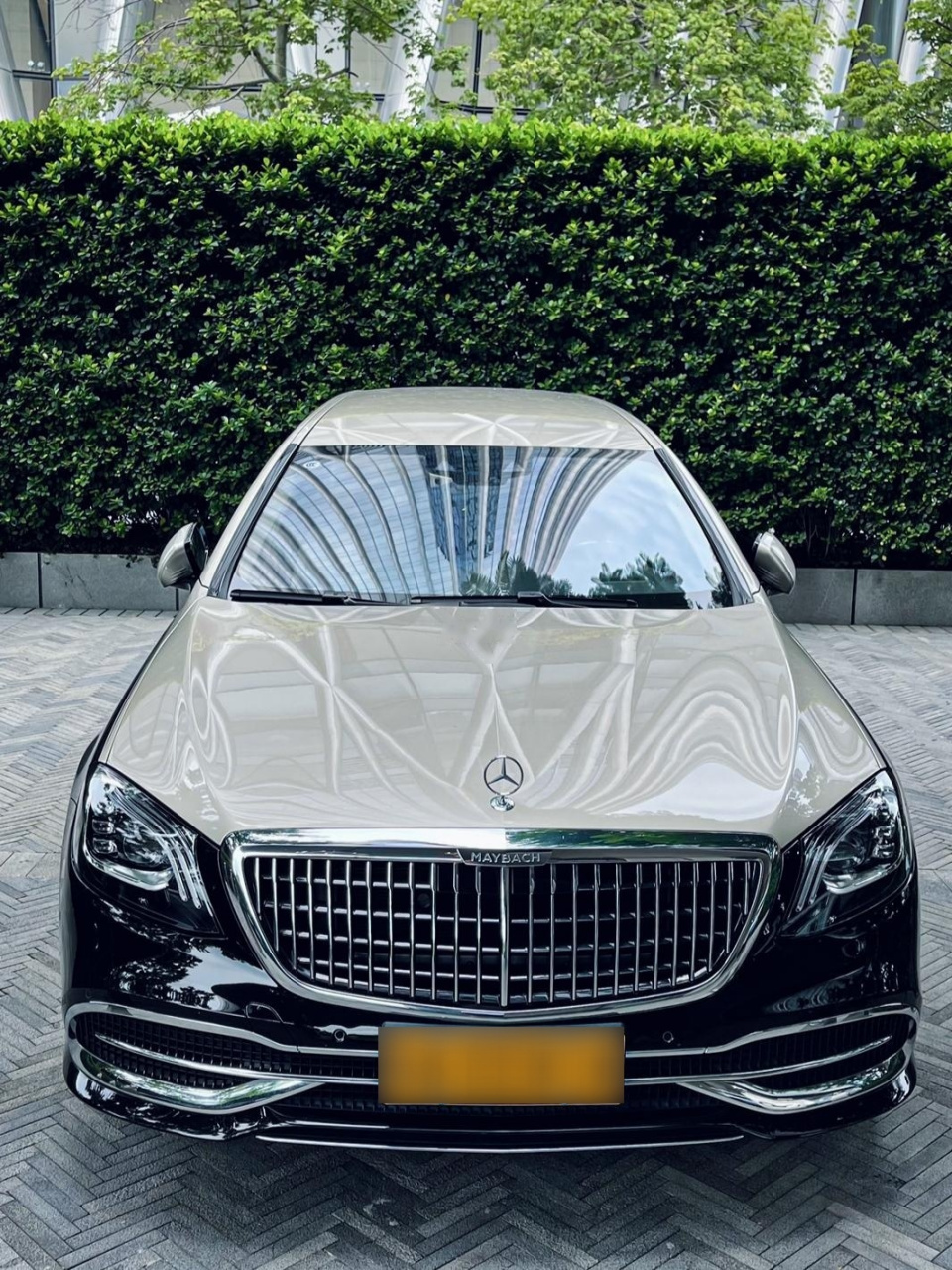 普尔曼s680 v12 加长版,顶级大佬的座驾,劳斯莱斯幻影在它面前也暗淡