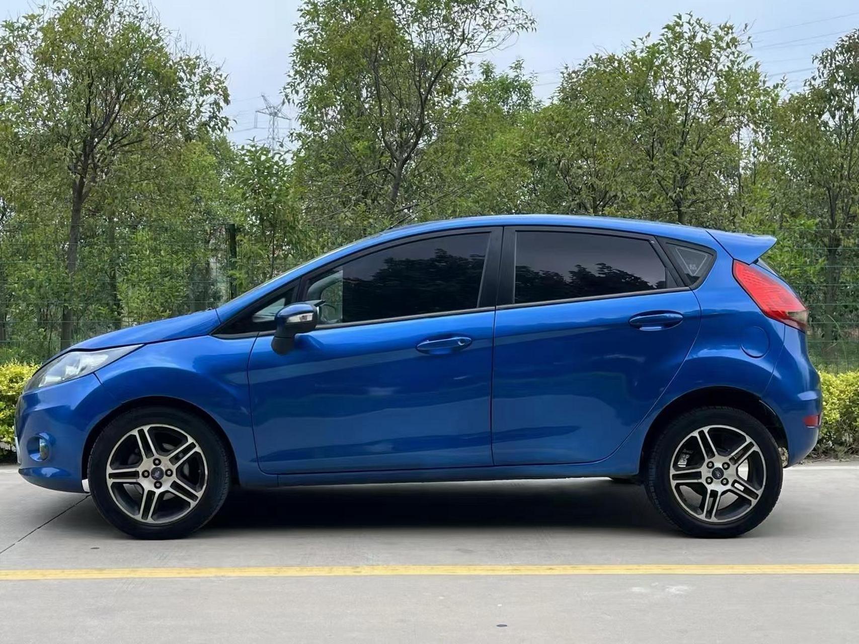 新到0811年5月福特嘉年华两厢车 1.