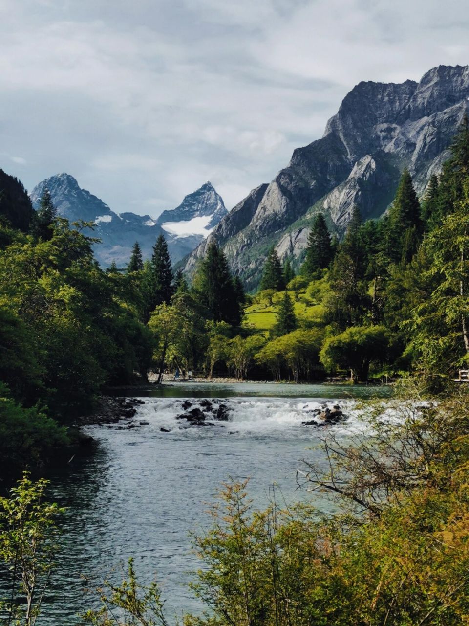 7月24日|四姑娘山天气晴 2022年7月24日|星期日 天气:晴|温度:14℃~21