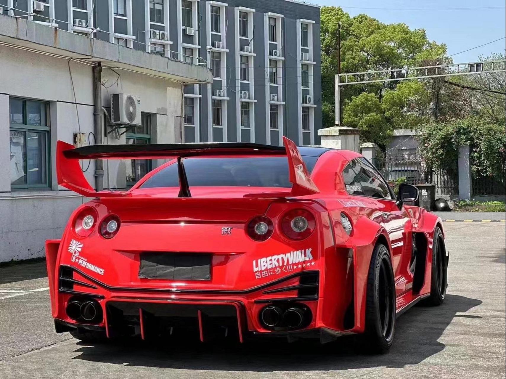 2013年日产gtr东瀛战神 红头机 重金爆改十几万 底盘扎实  变速箱