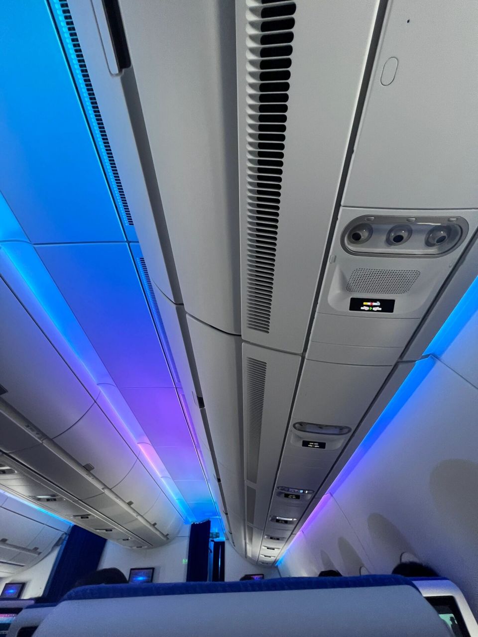 南航a350-900 机龄0.