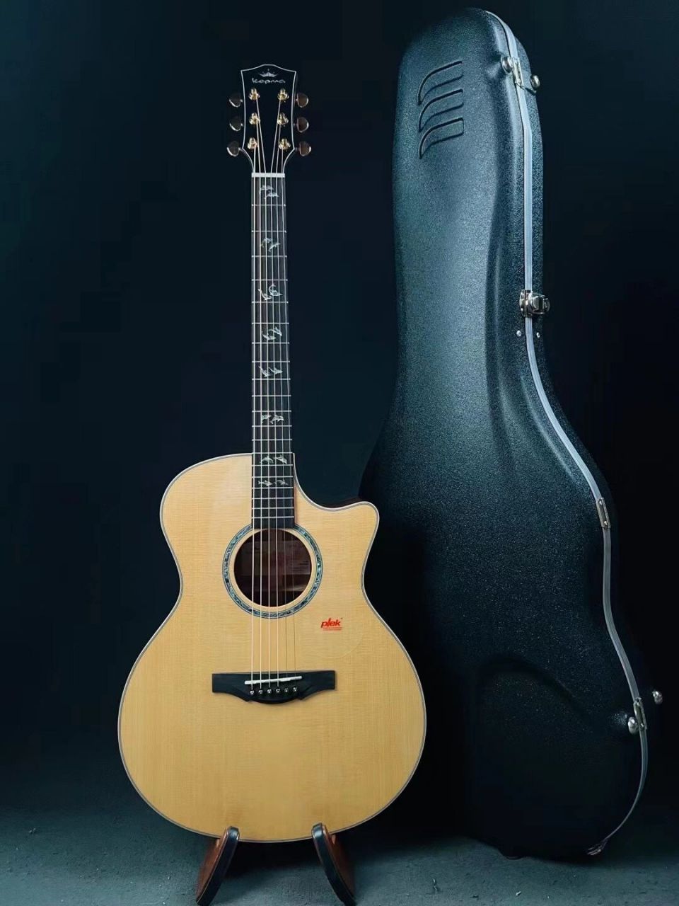 本期推荐国产精品卡马a1ga 全单41寸 面板:云杉单板 背侧:桃花心木