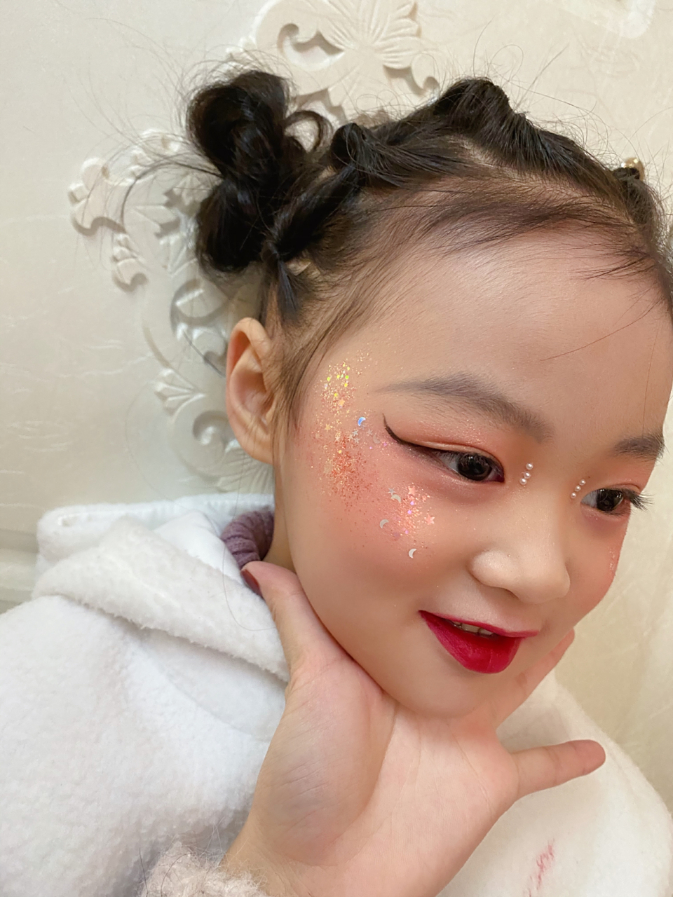 六一儿童节宝宝舞台妆分享 元旦快乐,宝宝幼儿园第一次表演,自己在家