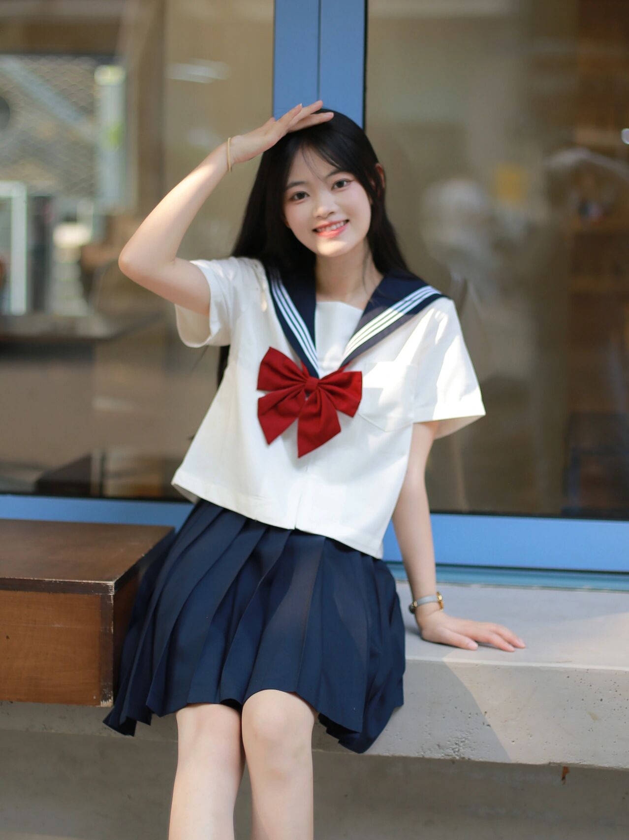 每次穿jk制服,水手服都会被说高中生!