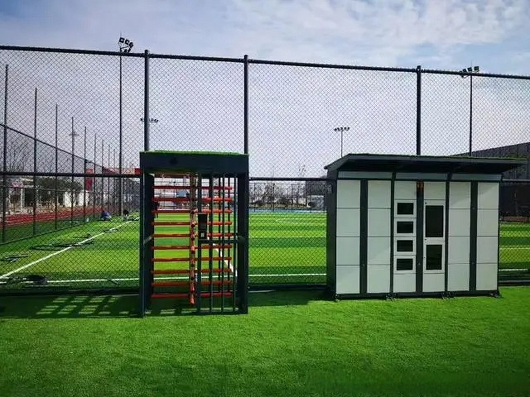 无人值守门禁消费闸机——体育场馆和健身房的新选择  随着科技的不断