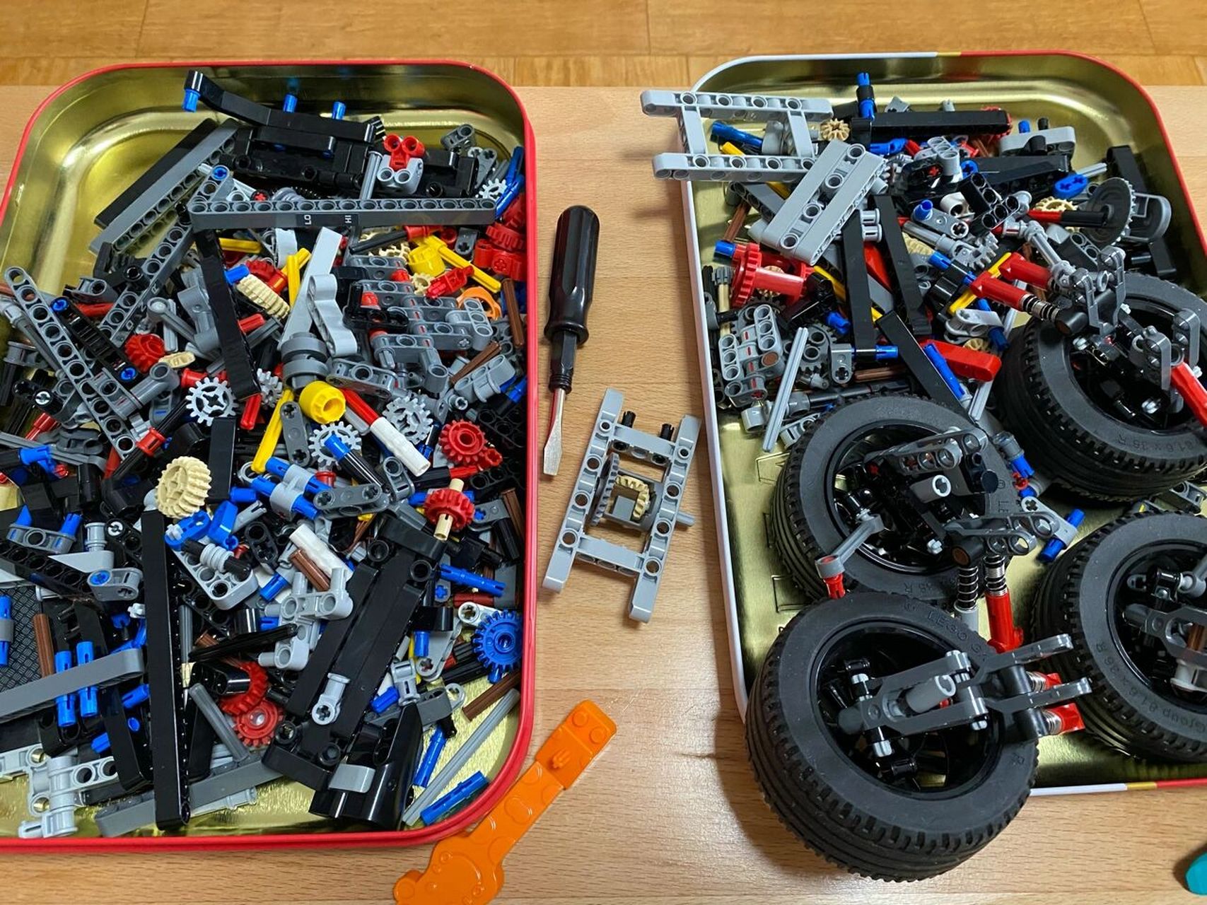 乐高路虎卫士42110动力遥控改造(上) 以为改动不大,没想到要把底盘