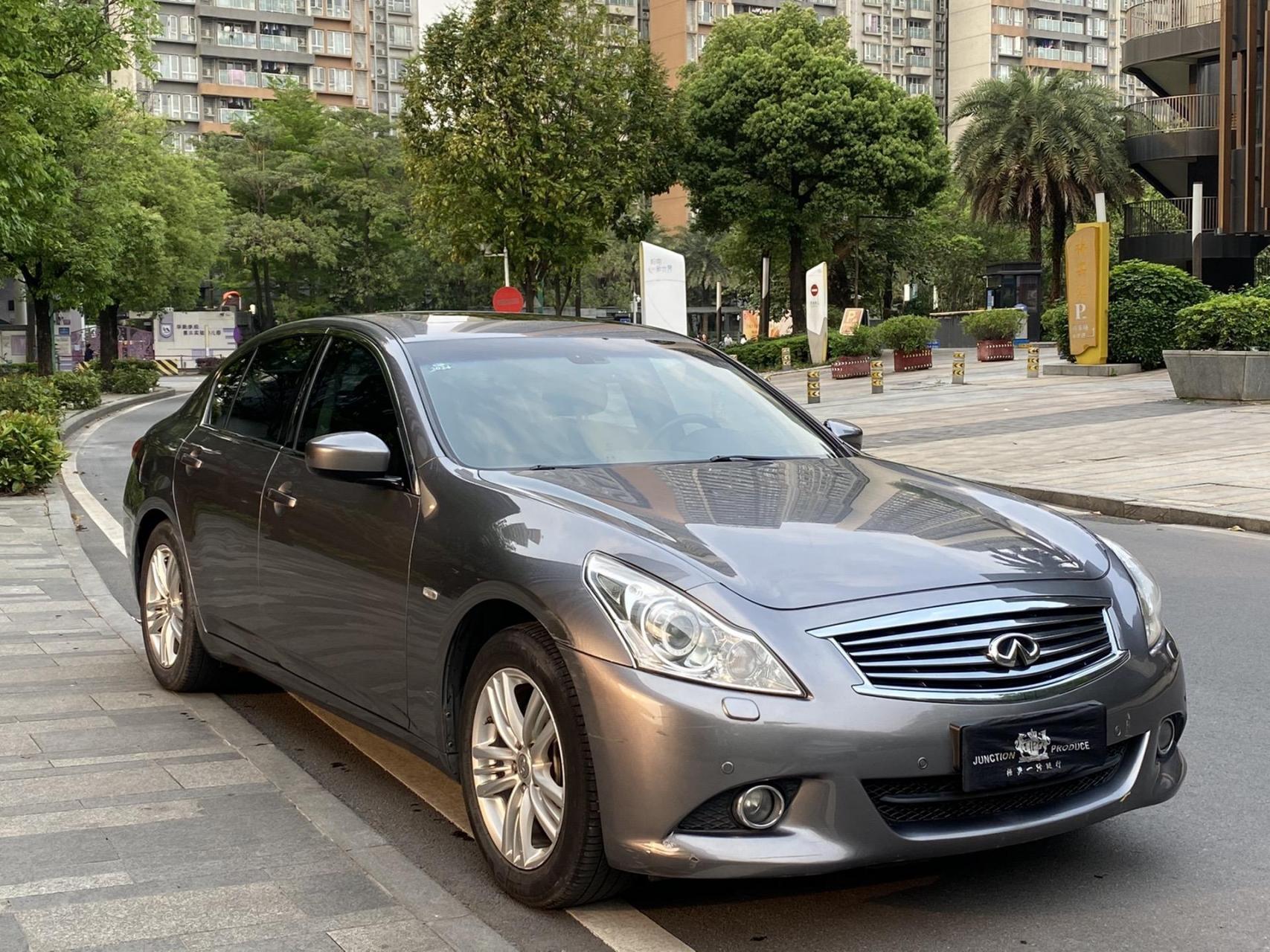 2010年英菲尼迪g2502豪华运动版2.