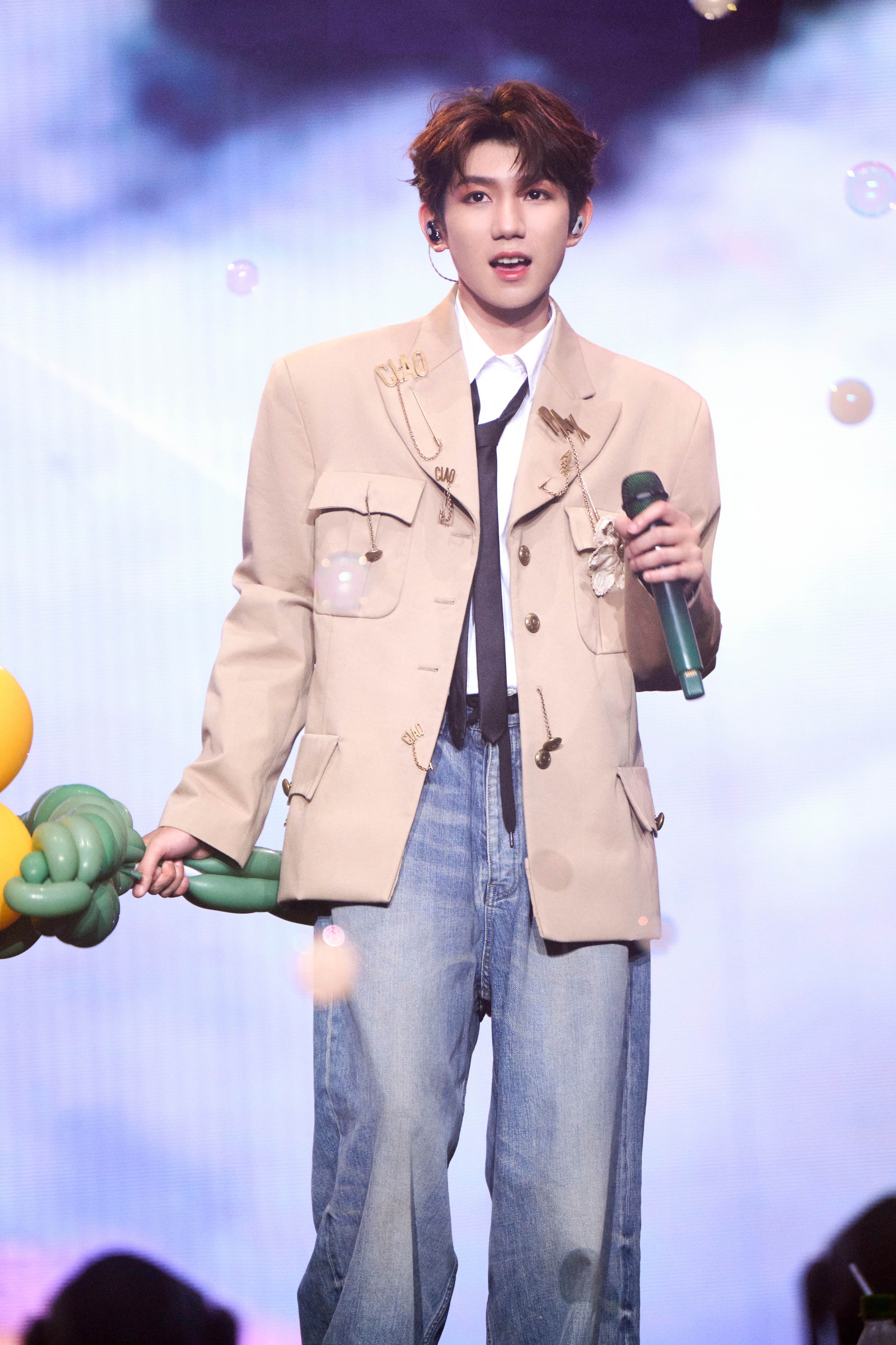 王源客厅狂欢巡演#和许多的相聚一样,你们在客厅里交换彼此的感受,每