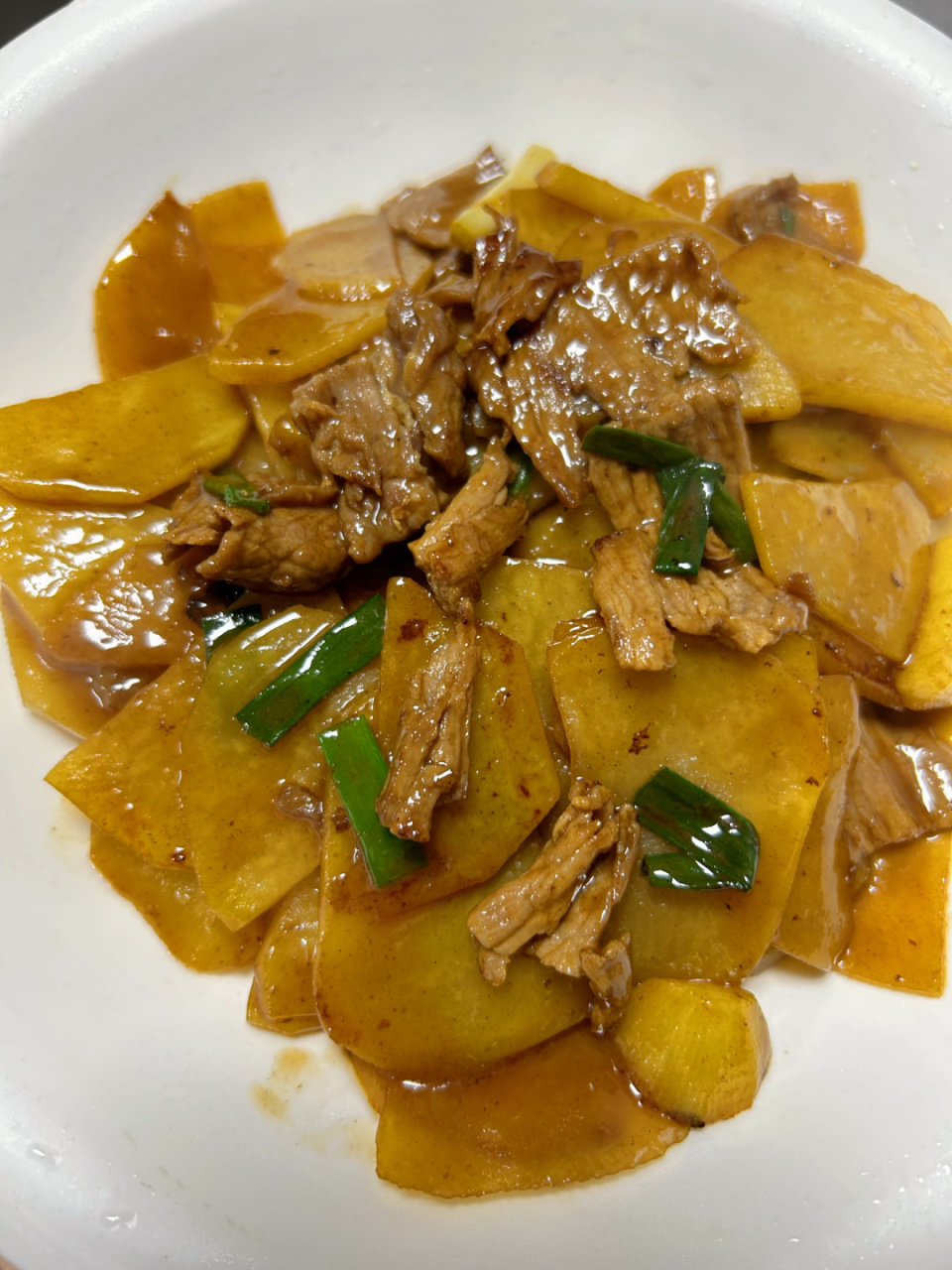 99牛肉炒土豆片99做了就知道多好吃的下饭菜 99做法99 1,牛肉