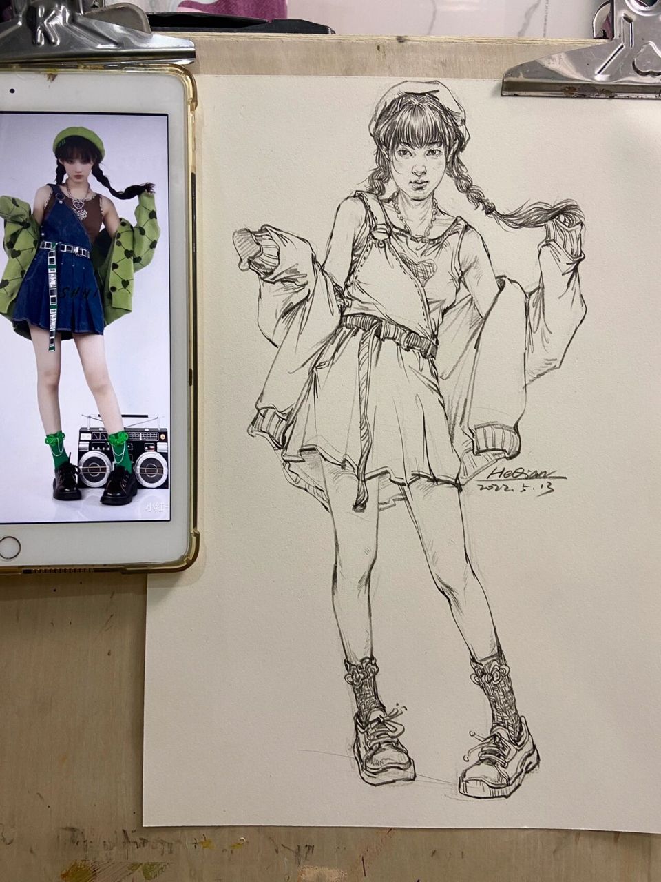 线性速写站姿 附步骤与细节图～ 线条要服务于形体 线随形转