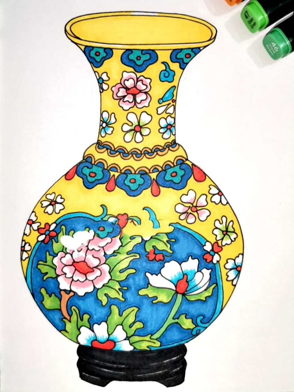小学生绘画景泰蓝花瓶图片