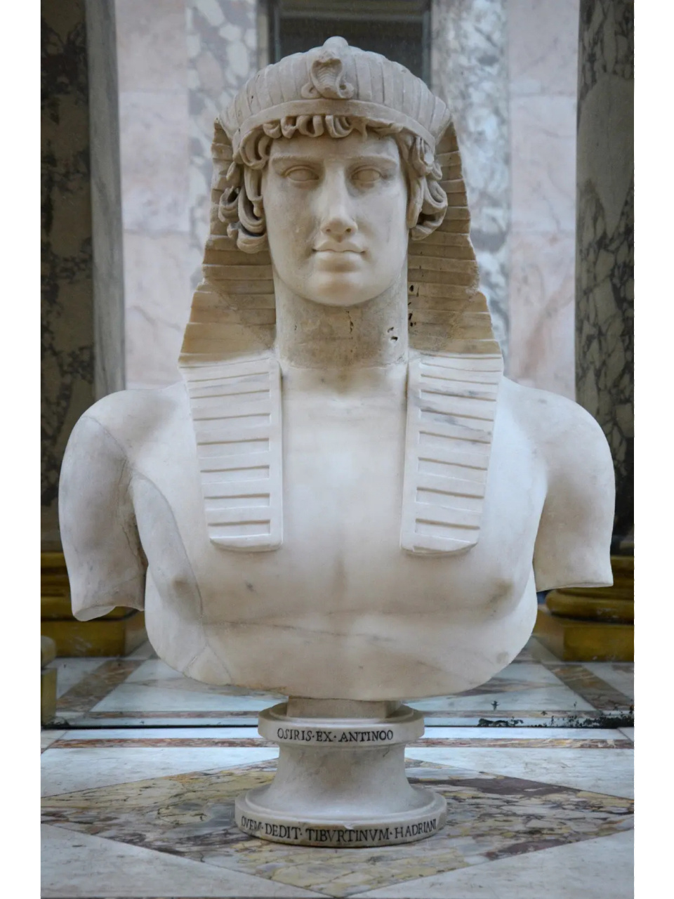 关于爱欲|哈德良与安提诺乌斯 在《哈德良回忆录》中,哈德良如是描述