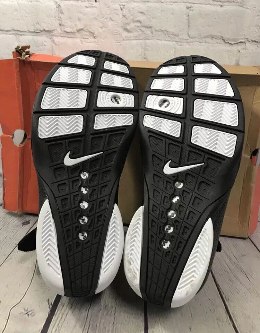 那鞋老鞋 nike air zoom huarache2k6耐克科比代言2k5的后续款式,全称