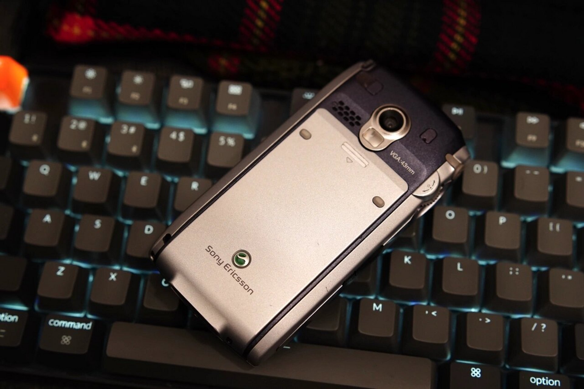 经典手机 索尼爱立信p900 最近心血来潮想捣鼓老手机,于是买了一部