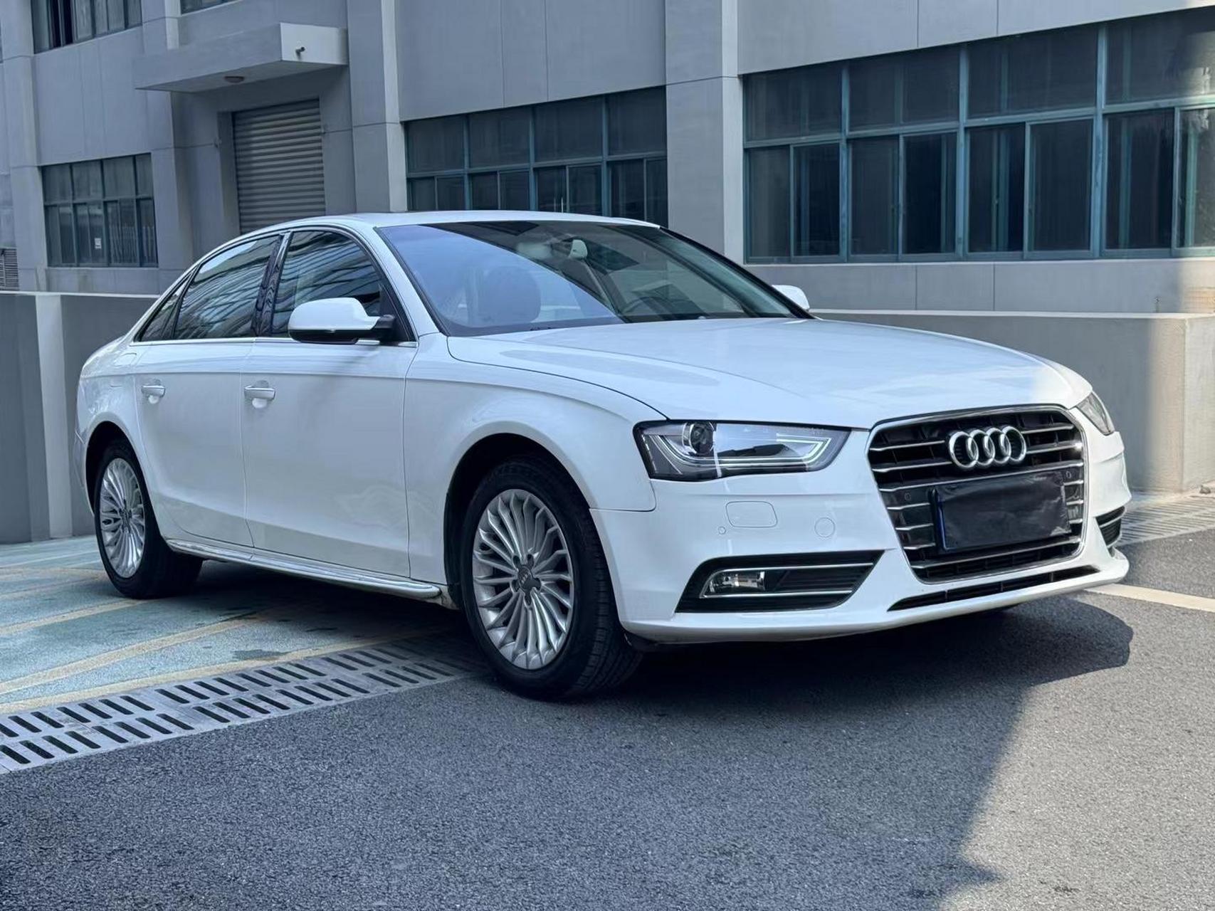 16年奥迪a4l,第三代ea888发动机,发动机还质保一年2万公里!