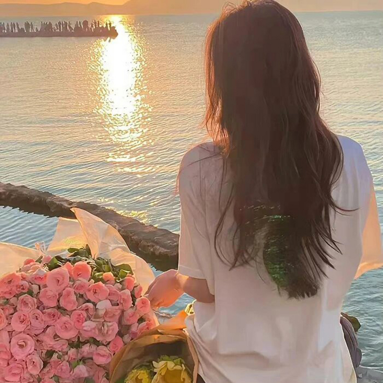 美女微信头像 02hi.你多久没有换头像了?