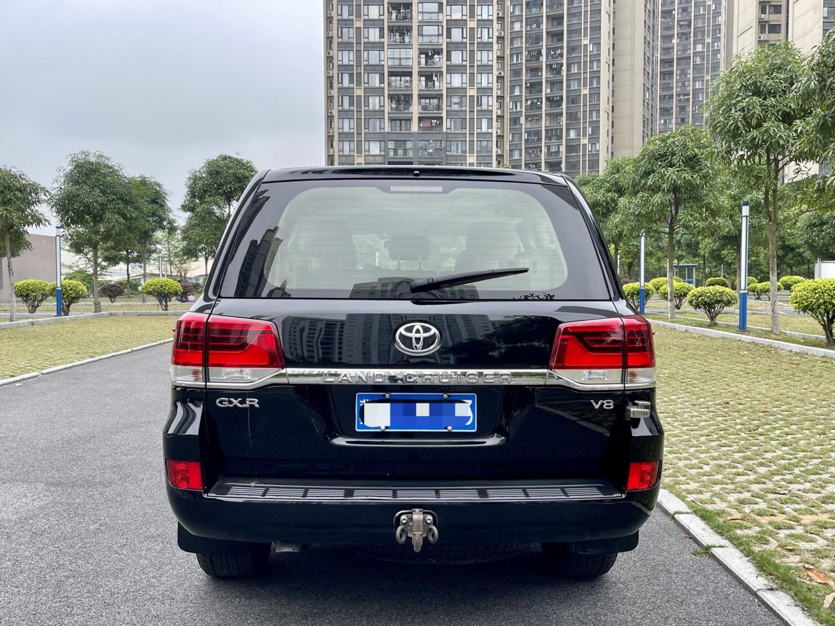 【车辆信息】兰德酷路泽4500 d4d v8 柴油7座(中东版) 【动力参数】27