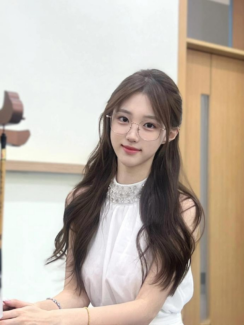 眼镜学姐 真的好美 校花